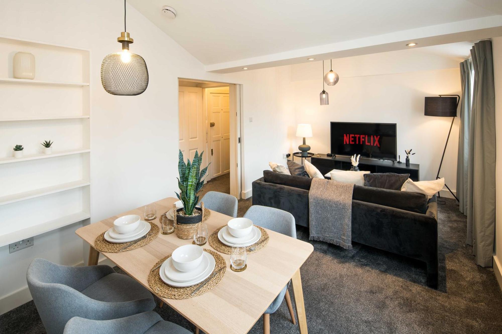 Elegant 3br, 2ba Flat In Marylebone - Ideal Location Near Station & Attractions Appartement *